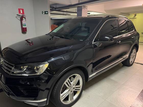 VOLKSWAGEN TOUAREG 4.2 R LINE V8 32V GASOLINA 4P TIPTRONIC VOLKSWAGEN TOUAREG 4.2 R LINE V8 32V GASOLINA 4P TIPTRONIC
